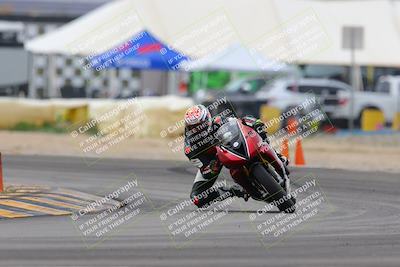 media/Jan-15-2023-SoCal Trackdays (Sun) [[c1237a034a]]/Turn 2 Set 2 (1155am)/